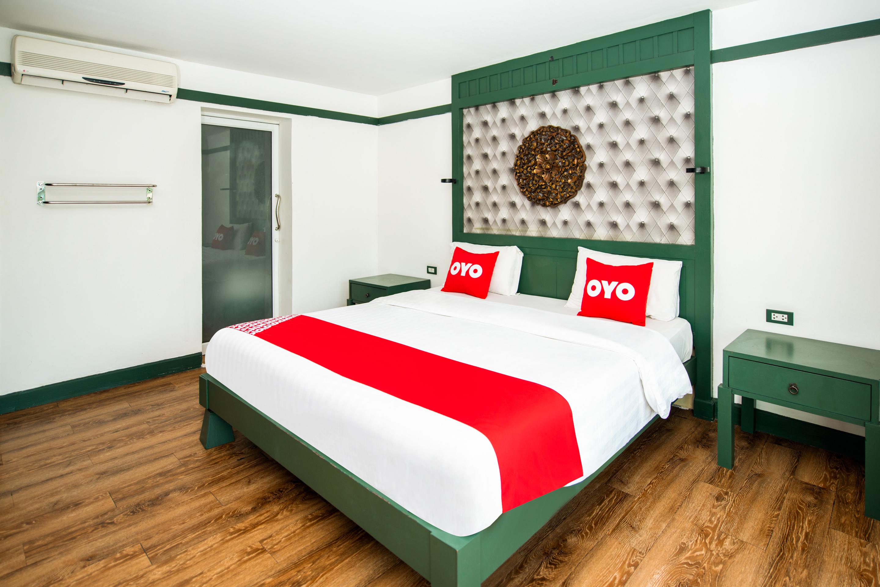 Oyo 255 The Ocean Hotel Patong מראה חיצוני תמונה