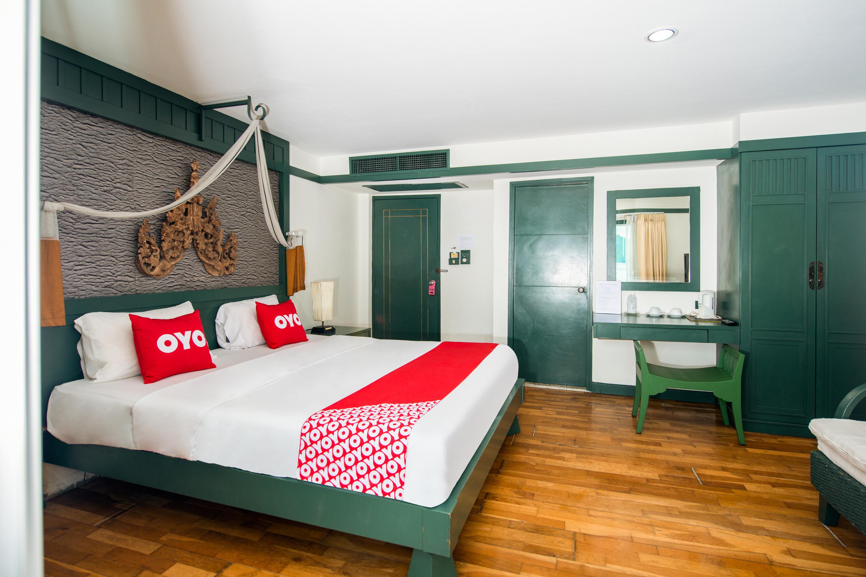 Oyo 255 The Ocean Hotel Patong מראה חיצוני תמונה