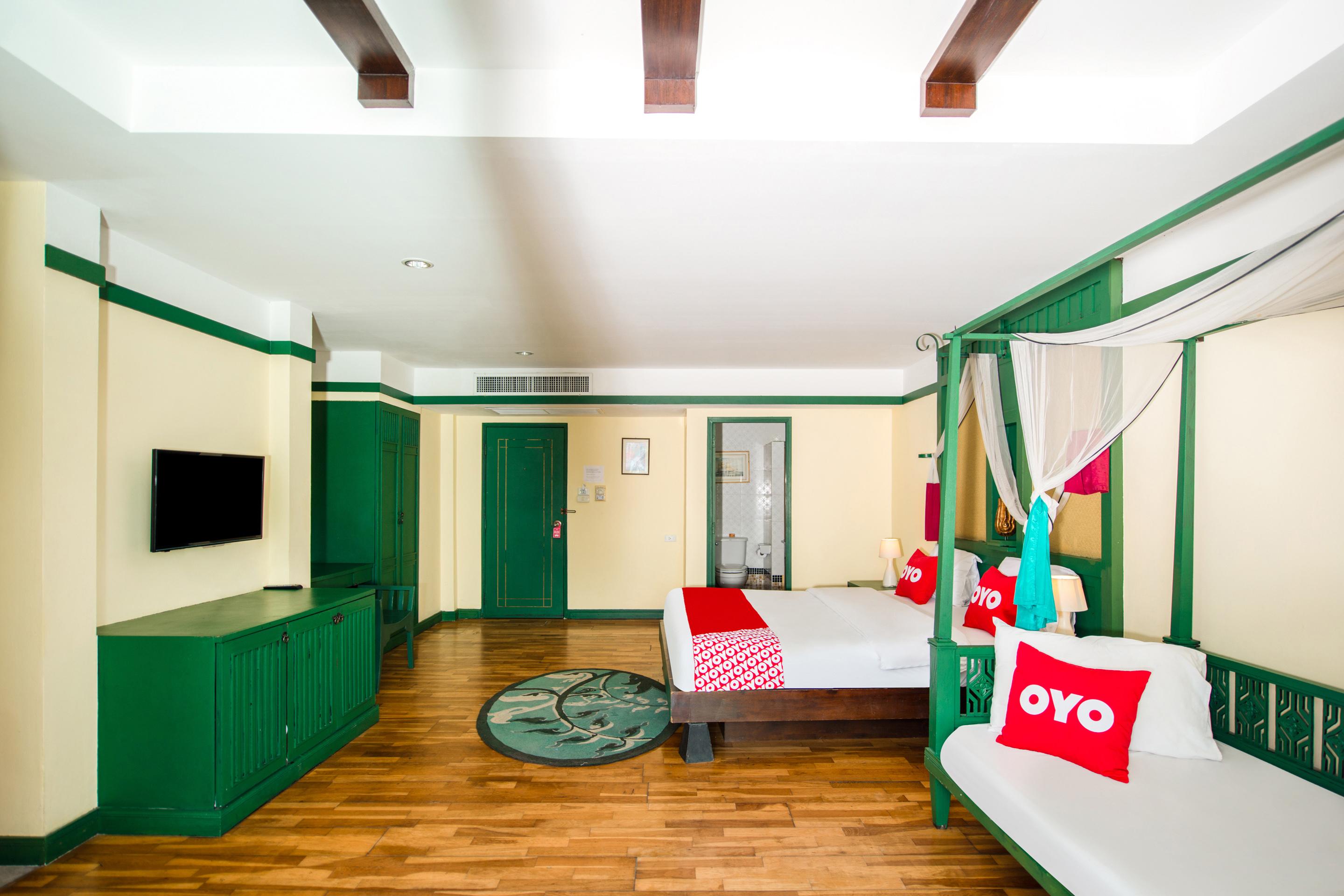 Oyo 255 The Ocean Hotel Patong מראה חיצוני תמונה