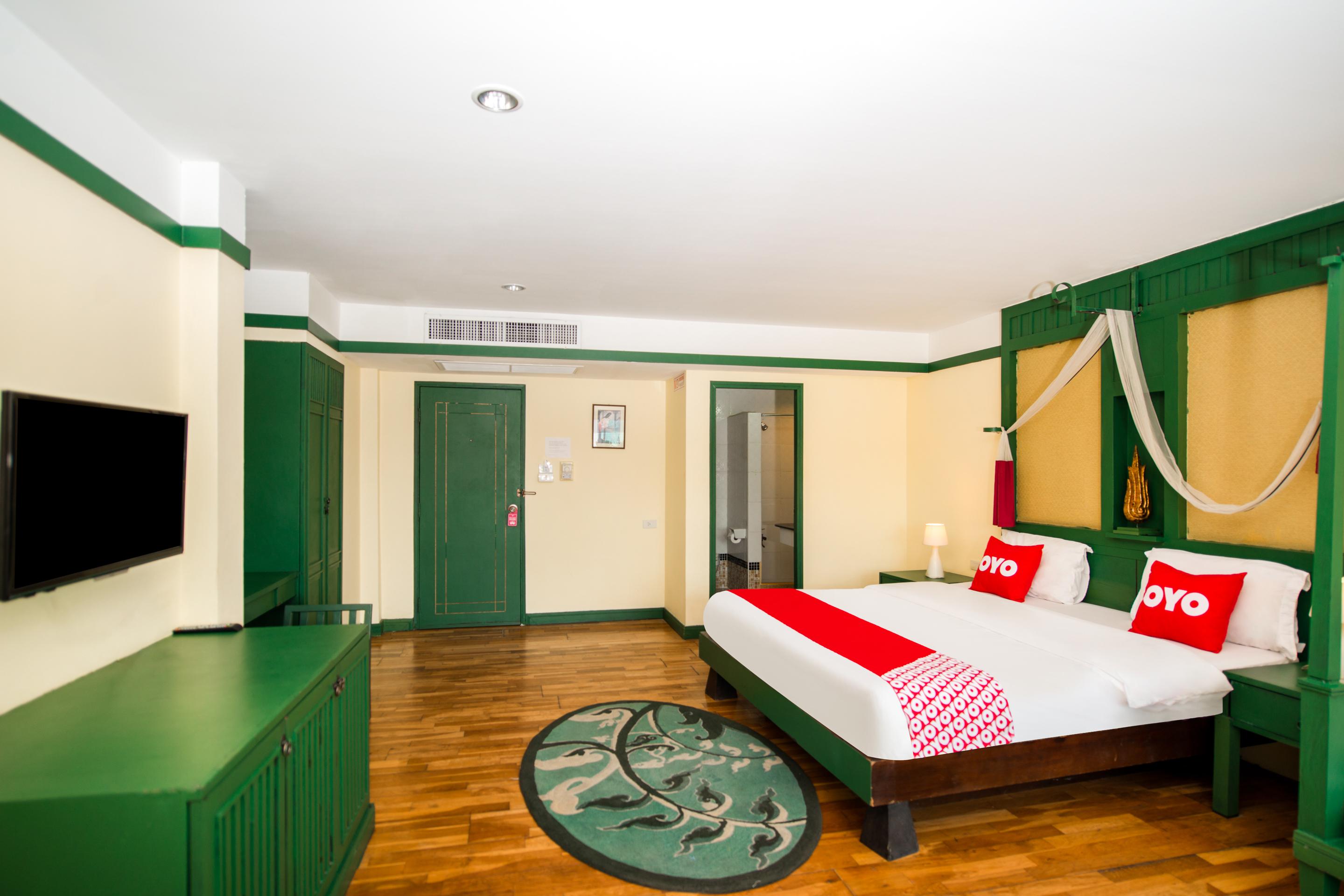 Oyo 255 The Ocean Hotel Patong מראה חיצוני תמונה