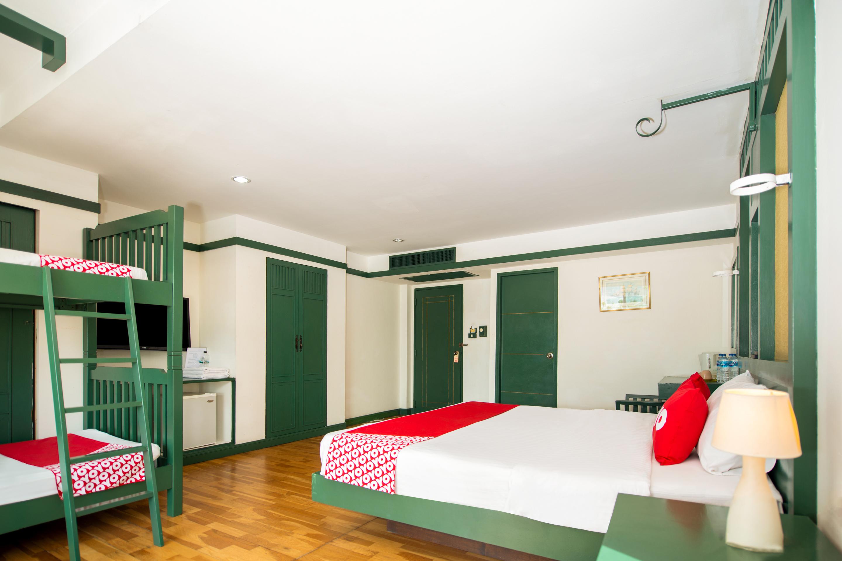 Oyo 255 The Ocean Hotel Patong מראה חיצוני תמונה