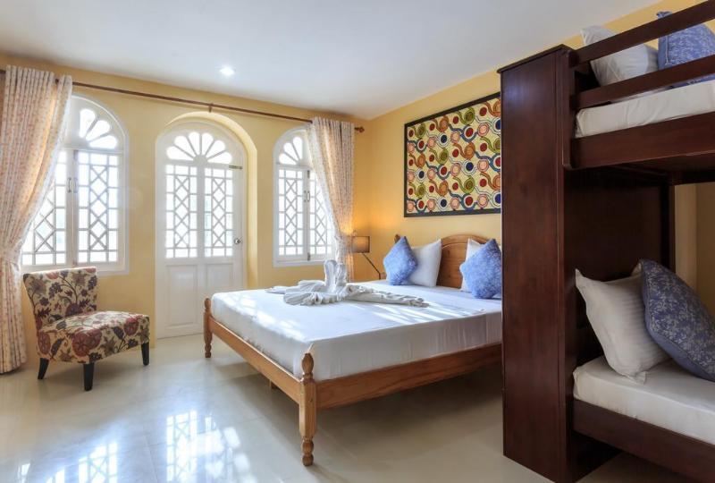 Oyo 255 The Ocean Hotel Patong מראה חיצוני תמונה