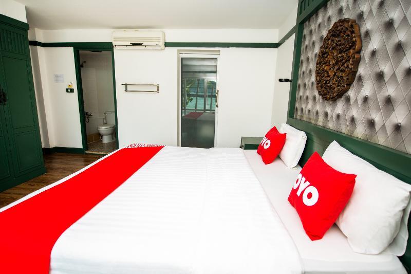 Oyo 255 The Ocean Hotel Patong מראה חיצוני תמונה